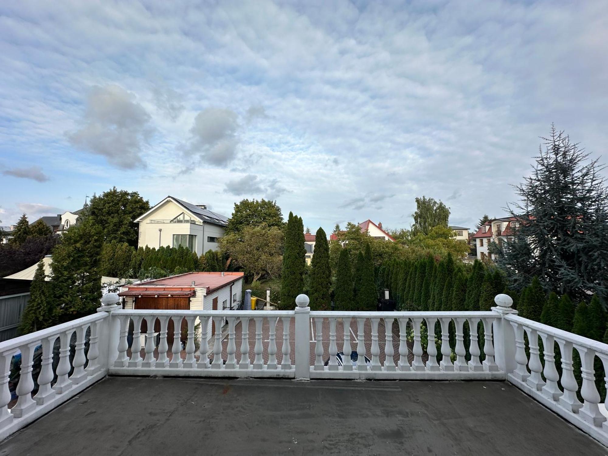 Lezzet B&B Pokoj Goscinny & Turkishrestaurant Varsovia Exterior foto